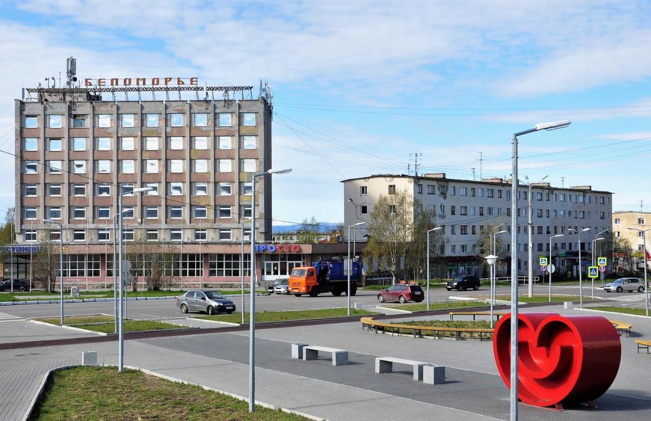 Belomorje Hotel Kandalaksha Exterior photo